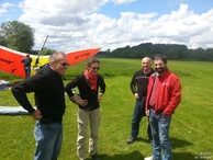 Dgfc’ler mit dem Schleppteam, Herbert u. Matthias rechts
