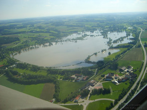 Hochwasser am Flugplatz...