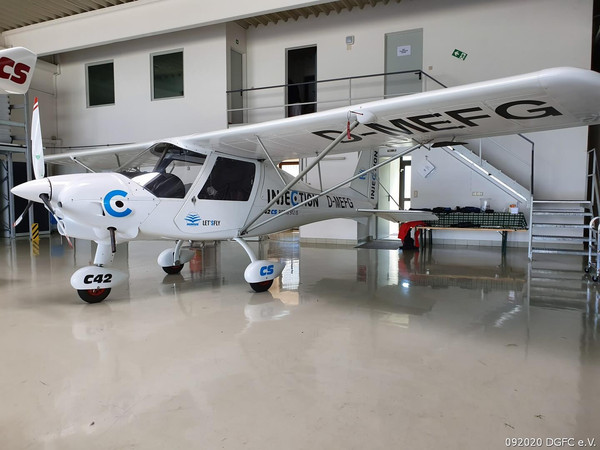 C42 CS 912 iS